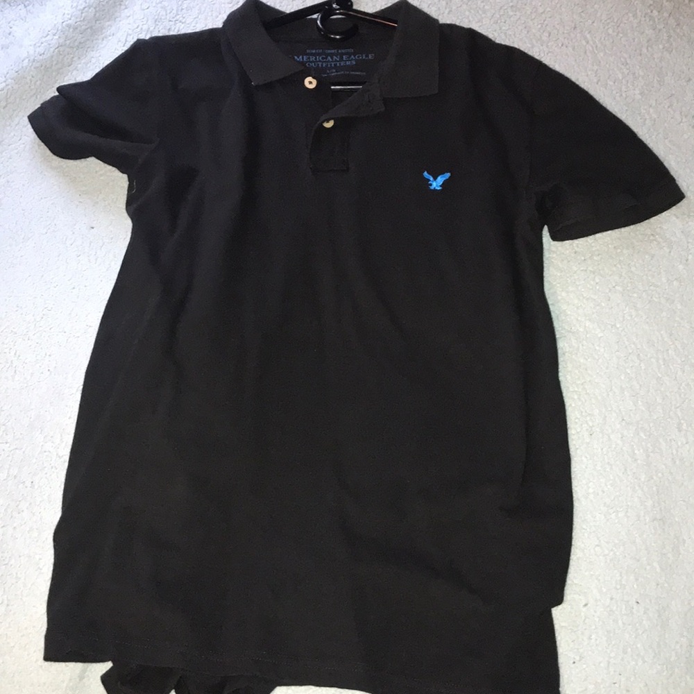 Black men’s American Eagle golf shirt
